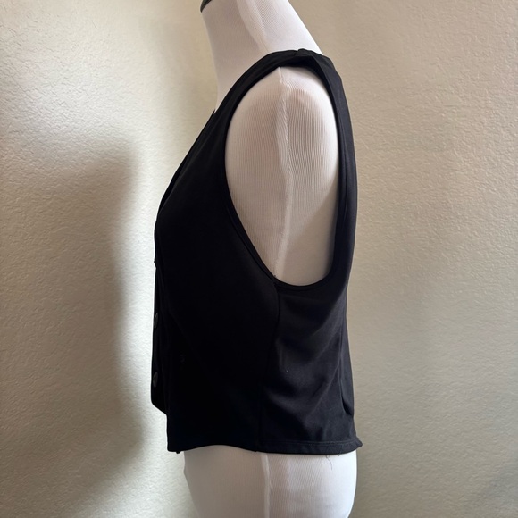 SHEIN Black Sleeveless Buttoned vest Blouse - Picture 3 of 8